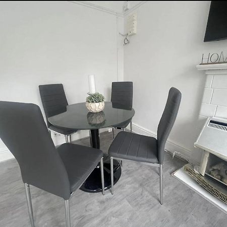 Charming 2 Bed Flat On Tower Bridge Apartman London Kültér fotó