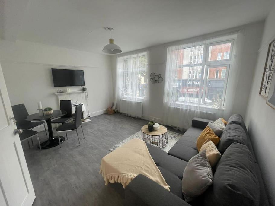 Charming 2 Bed Flat On Tower Bridge Apartman London Kültér fotó